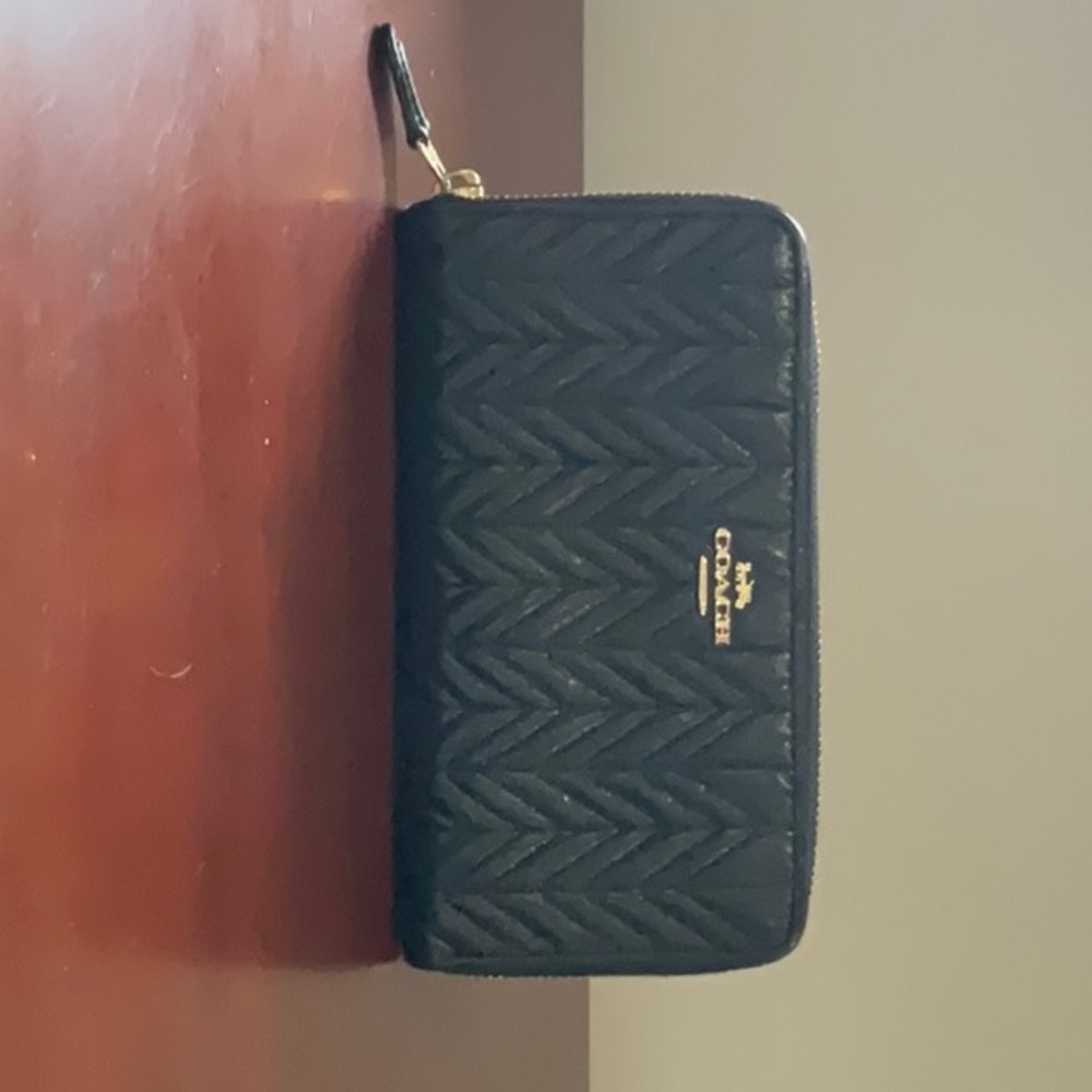 Coach Wallet - Picture 3 of 6